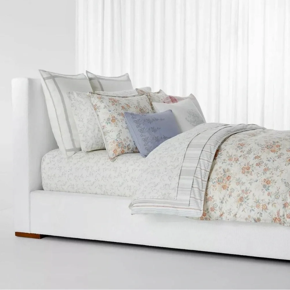 Ralph Lauren Carolyne Vine Pillowcases.